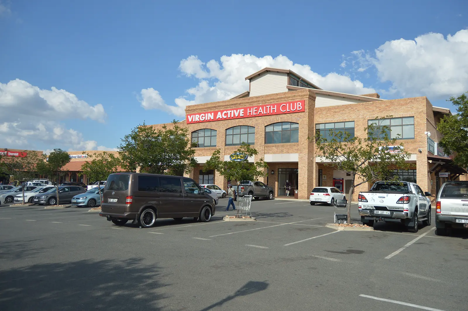 Thornhill Shopping Centre Thornhill Shopping Centre